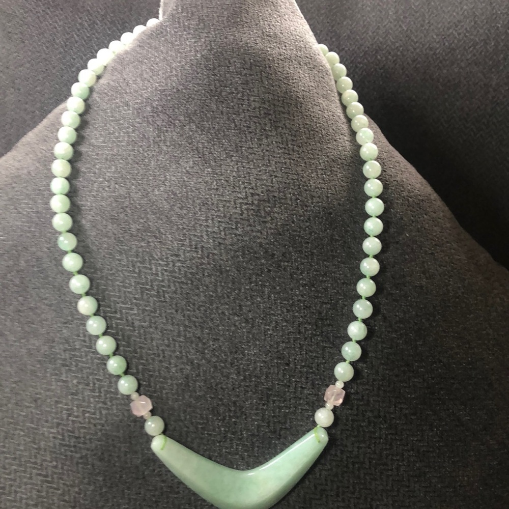 15” Jade Necklace with Chevron Pendant.